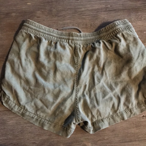 H&M shorts - Picture 4 of 5
